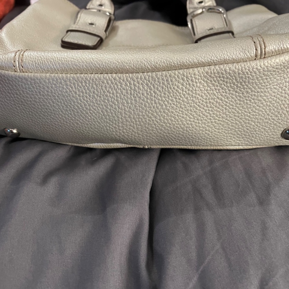 Handbag - Picture 4 of 7